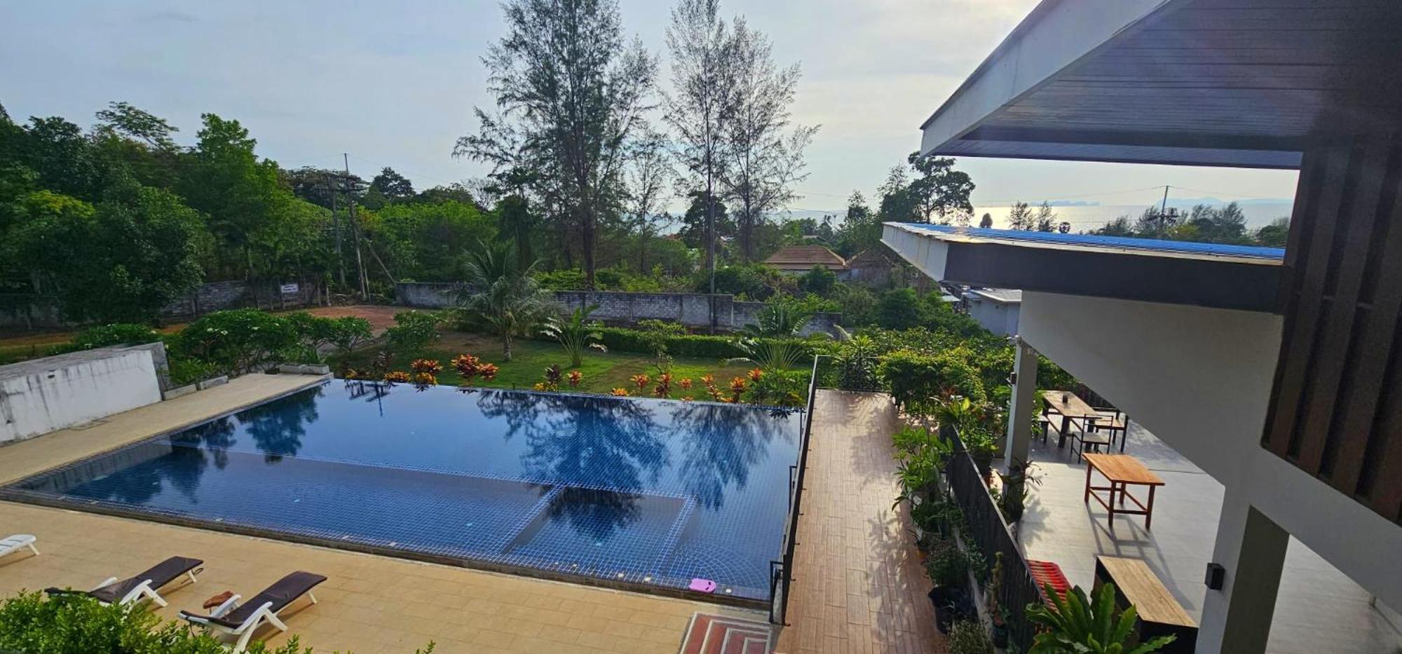Aranya Resort Ko Lanta Екстериор снимка