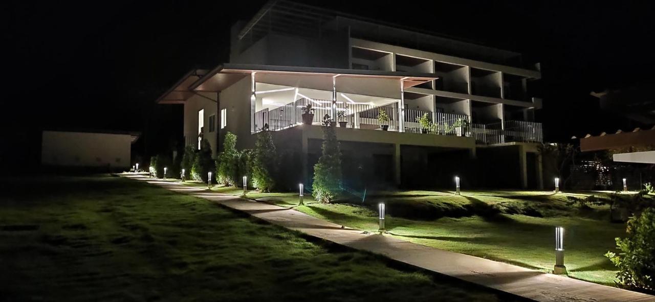 Aranya Resort Ko Lanta Екстериор снимка